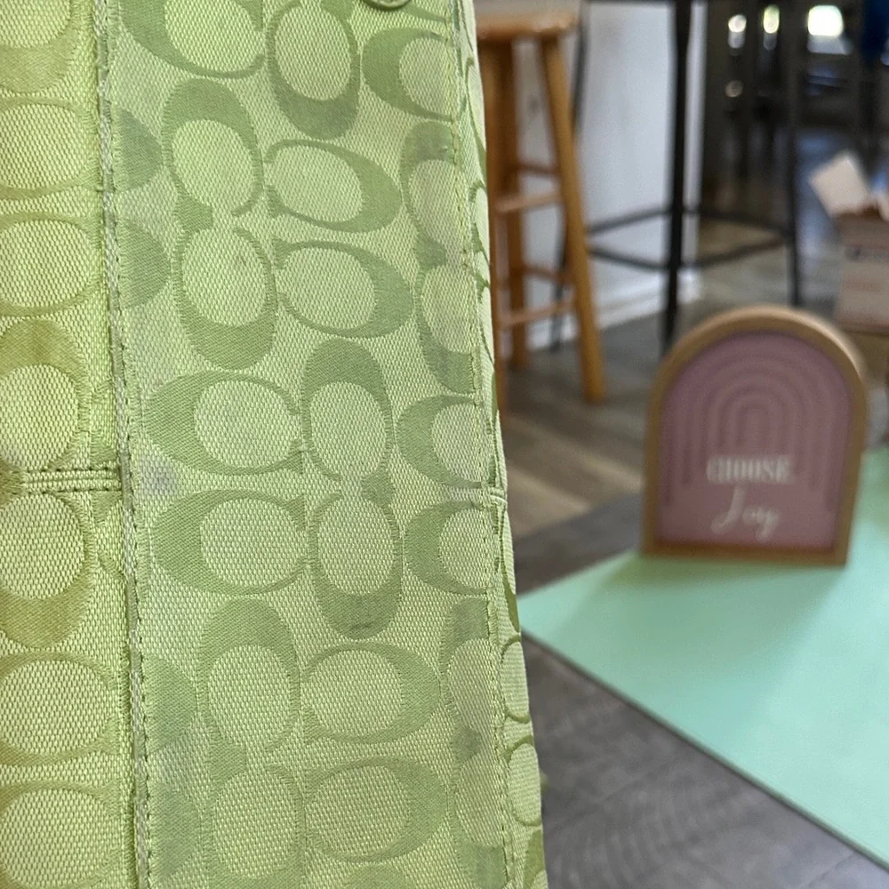 Coach Green Shoulder Bag - Picture 8 of 16